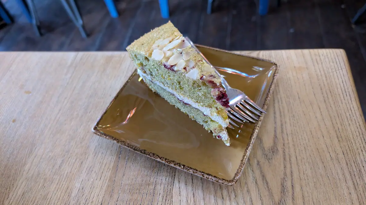 C \& G Cakes – cake shop in Forest Hall, Newcastle upon Tyne